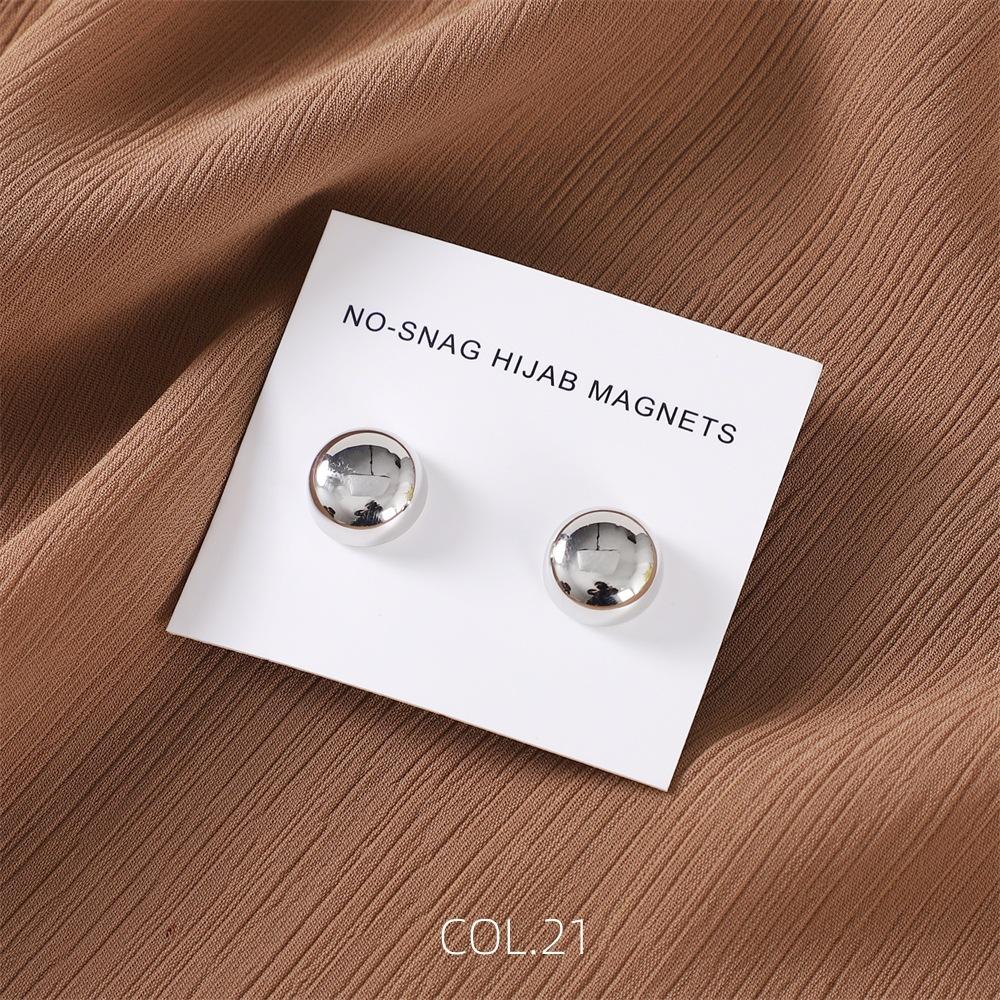 Safe Macaron Color Hijab Brooch Strong Metal Plating Magnetic Hijab Clip Luxury No Hole Pins Brooches Magnet For Muslim