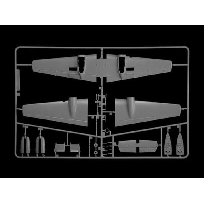 [Tamiya] Italeri 1/72 Aircraft Series No.049 Bf110C Fighter Interceptor Plastic Model 39049, molded color