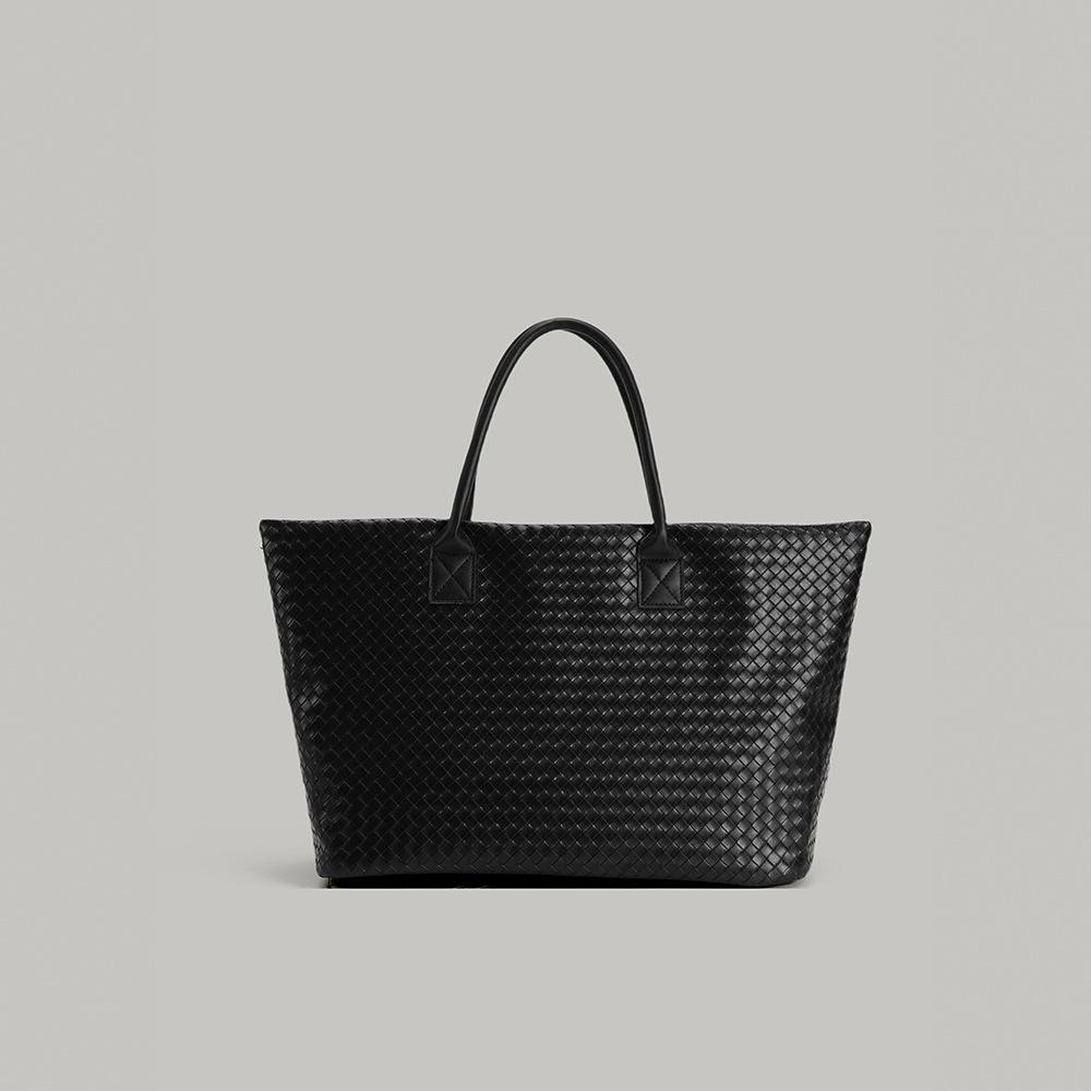 Women's Bag 2025 New Model Handbag, High-End Woven Bag for Work and School Commuting, Large Capacity, Simple Design