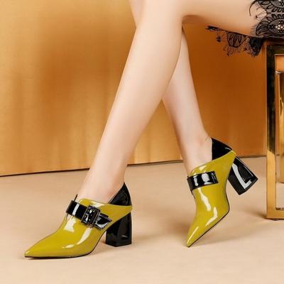 Кожаные туфли из микрофибры на среднем каблуке, британский стиль, женская обувь, ремешок с пряжкой, заостренный носок, квадратный каблук, женская обувь, черный, желтый