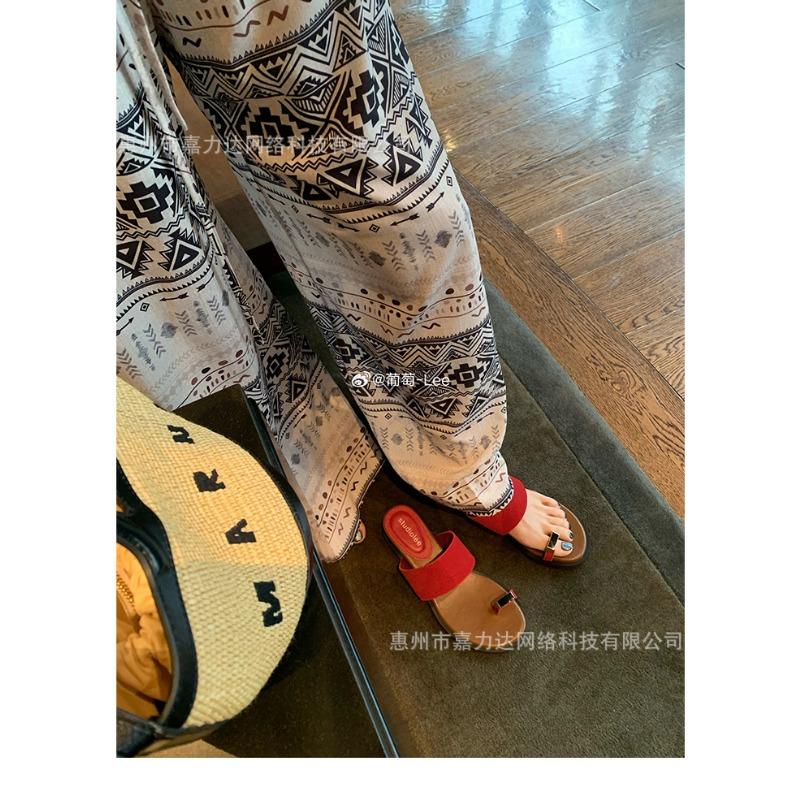 Sheepskin Thick-soled Holiday Style with Skirt, Simple Set of Toe Slippers, Women's Summer Versatile Soft Bottom, Comfortable Outside, Cool Slippers