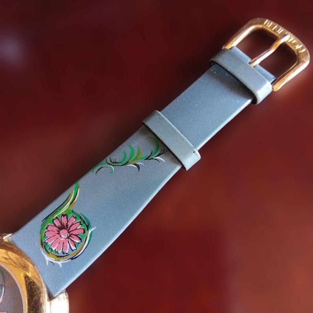 Б/у Benetton by Bulova Кварцевые