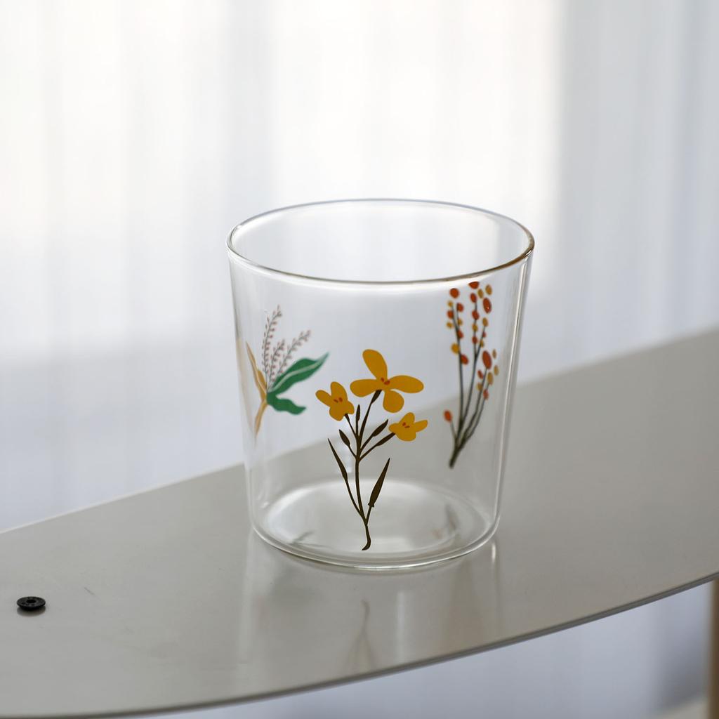 Simple glass cup, Japanese style creative casual cup, high borosilicate glass floral glass cup, milk cup, ins wind cup