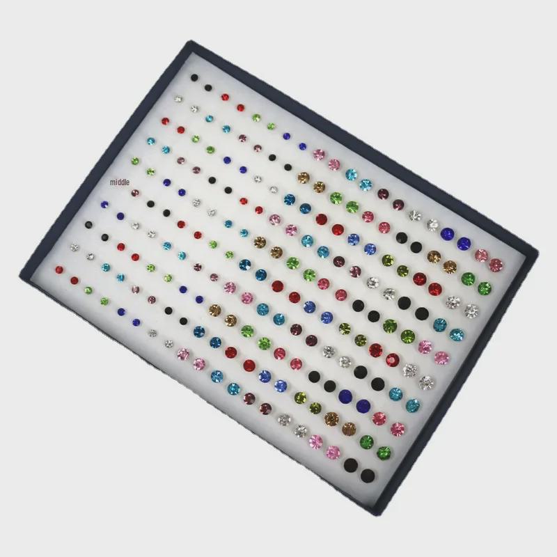 Комплект серег со стразами разных цветов и размеров (100 пар) с пластиковыми иглами, размеры 4 мм, 6 мм, 7 мм