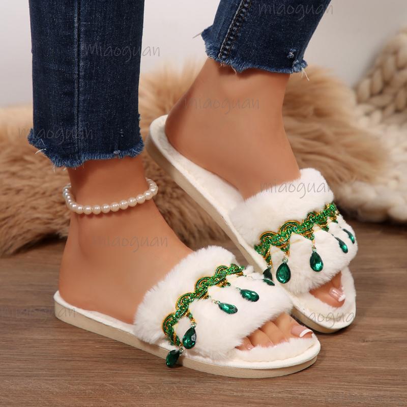 Fashion Bohemia Rhinestones Tassel Furry Indoor Slippers Women 2025 Winter Warm Short Plush Non Slip Home Slippers White Cotton Slides