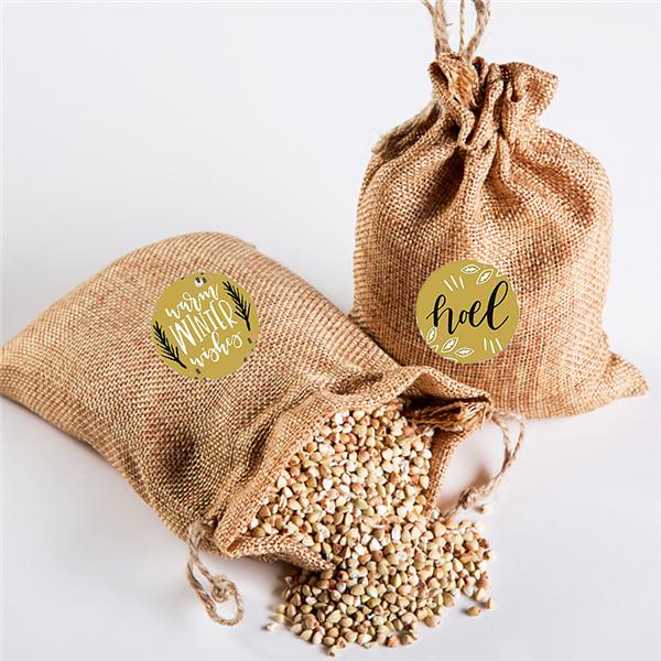 Рулон рождественских этикеток