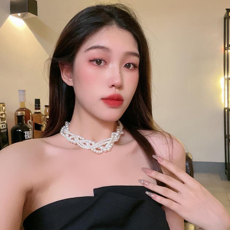 Вдохновляющее многослойное барочное жемчужное ожерелье на ключицу - роскошное нишевое ожерелье высокого класса