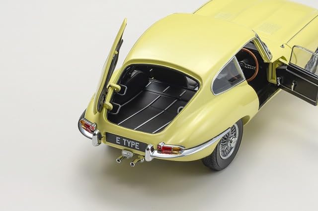 Kyosho Original 1/18 Jaguar E-Type Pale Primrose Light Yellow Finished Product