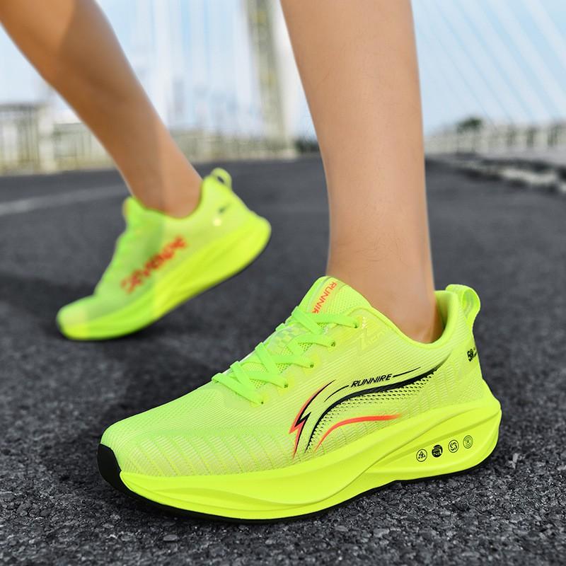 Youth style shoes Lightweight Breathable Running Shoes Boys Teens Low-Cut Athletic Sneakers Track Road Training Fall