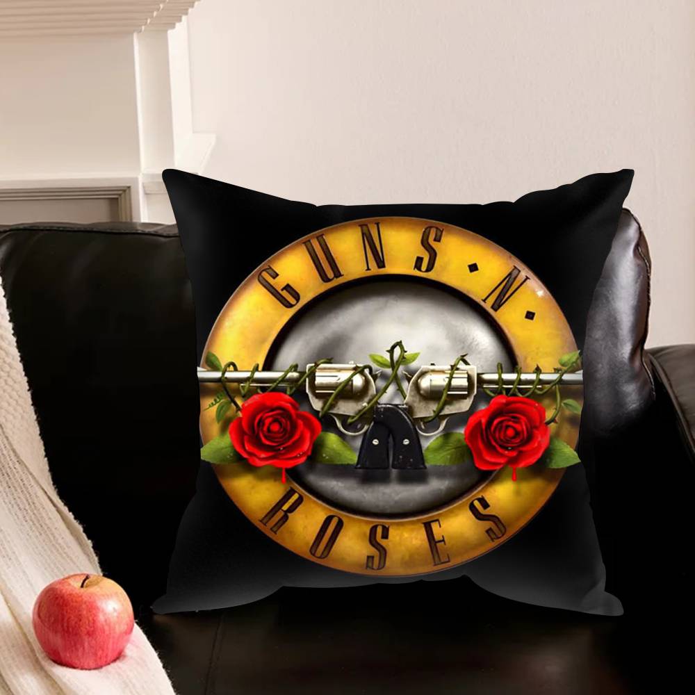 Подушка декоративная G-Guns-S N R-Rosess для дивана, комнаты, офиса. Чехол с принтом. Подарок на День святого Валентина. На заказ