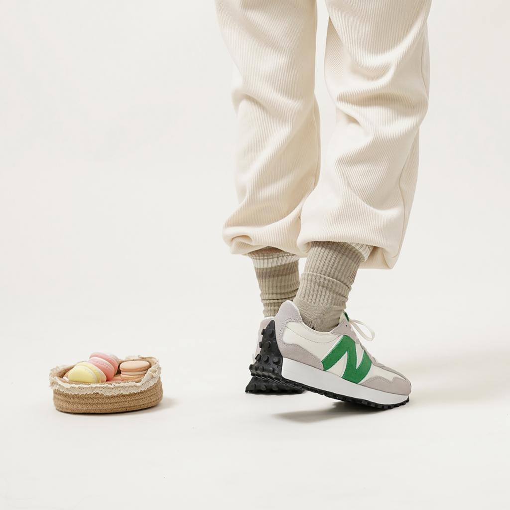 New Balance 327 Rain Cloud Varsity Green Women Sneakers White WS327LG