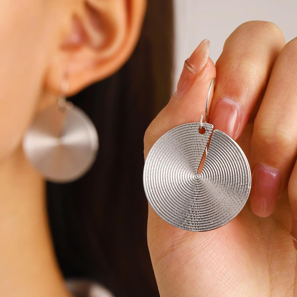 Ретро европейские и американские металлические серьги-гвоздики с холодными каффами для ушей - Простые, гладкие, высококлассная мода.