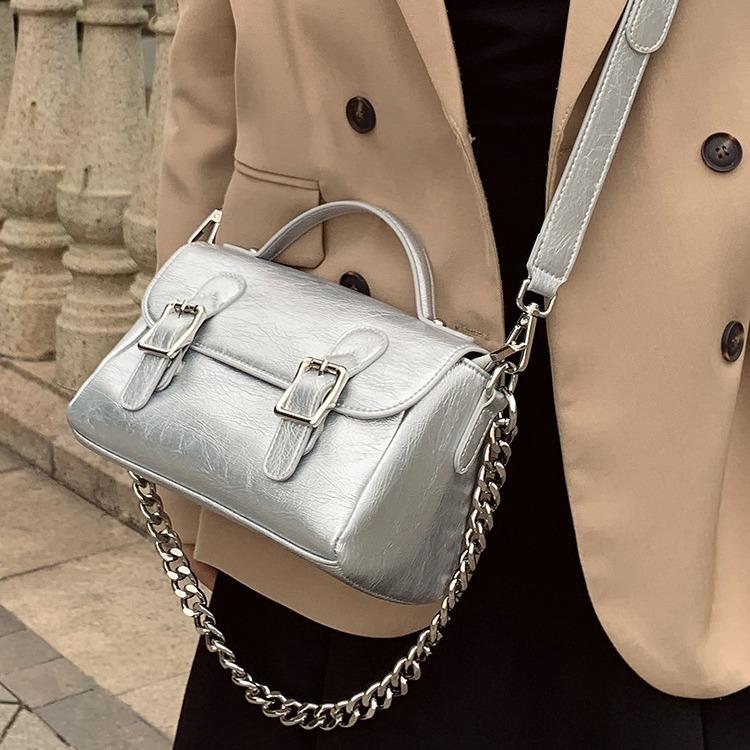 2024 Summer New Niche High-End Vintage Cambridge Bag Fashionable Versatile Handbag Shoulder Crossbody Chain Bag