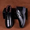 Men's Non-Slip Winter Cotton Shoes: Warm, Velvet-Lined, Soft Sole, Thickened for Outdoor Wear, Ideal for the Elderly.