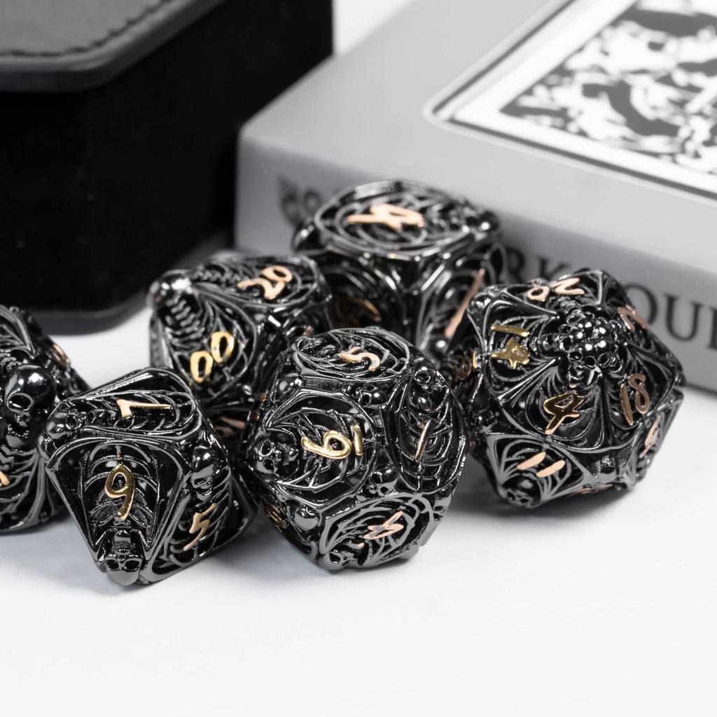 Cusdie Полые Скелетные Кубики DND Металлический Набор из 7 Штук D4-D20 Многогранные Кубики для Ролевой Игры Dungeons and Dragons Pathfinder