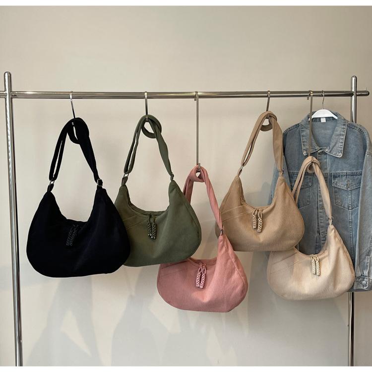 Corduroy dumpling bag women's Japanese high-grade texture versatile large-capacity shoulder messenger bag class commuter bag