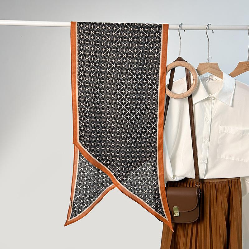 Retro Niche Imitation Silk Single-layer Parallel Towel Fashionable Women's High-end Wool Feel Printed Silk Scarf