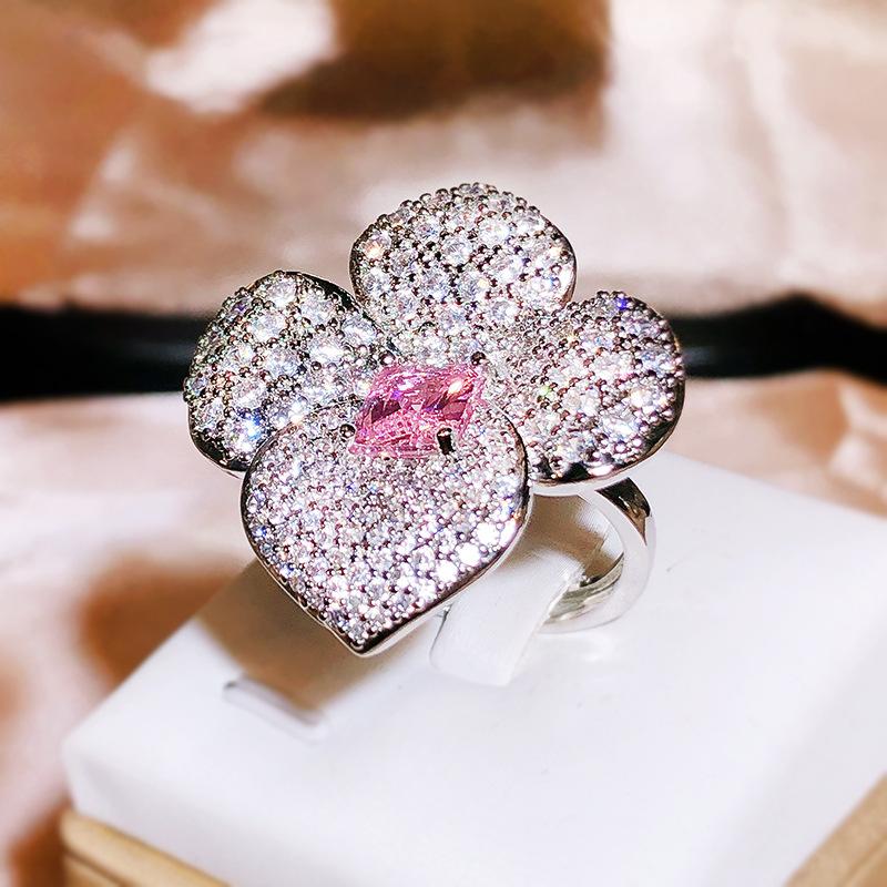 Deluxe Full Diamond Rich Flower Square Chamfered Imitation Pink Ice Flower Cut High Carbon Diamond Ring