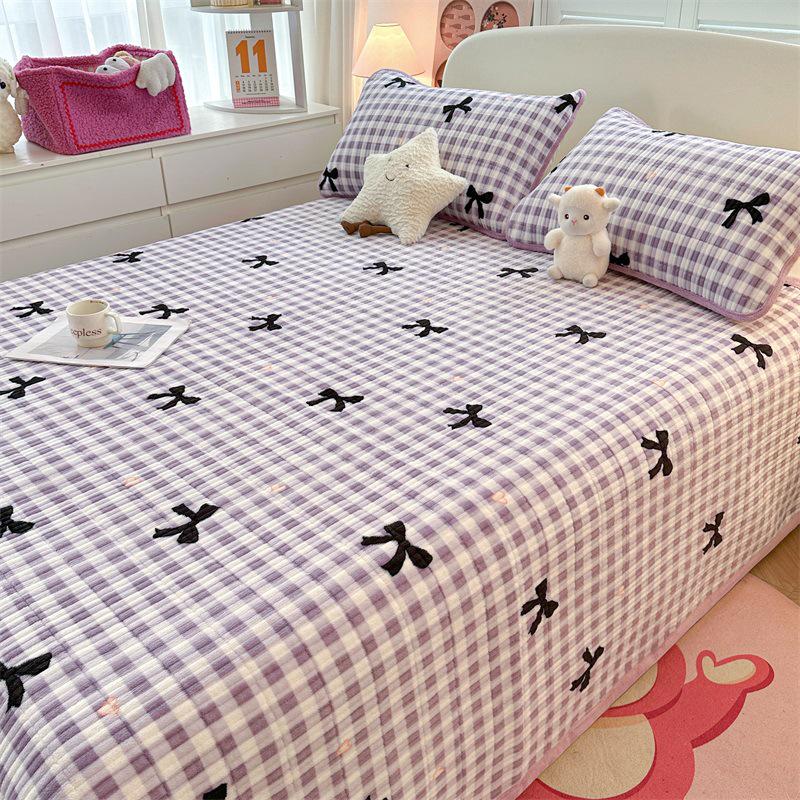 Утолщенное бархатное стеганое одеяло и покрывало, набор из 3 предметов: Теплое зимнее постельное белье и наматрасник