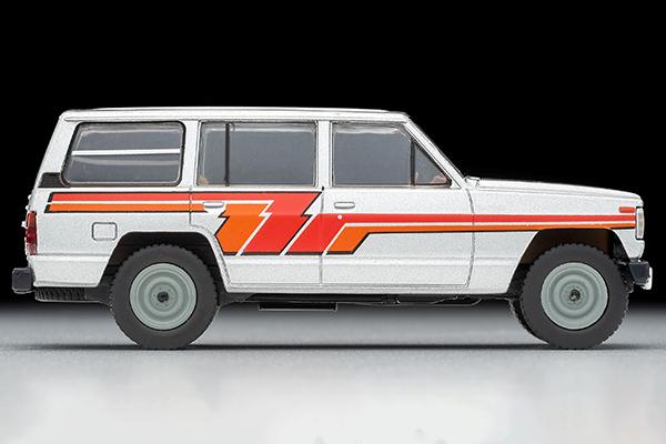 Томика Ниссан Сафари Экстра Вэн DX Литой (Серебристый/Полосатый) LV-N109d [Tomix 1/64 Автомобиль] [Время]