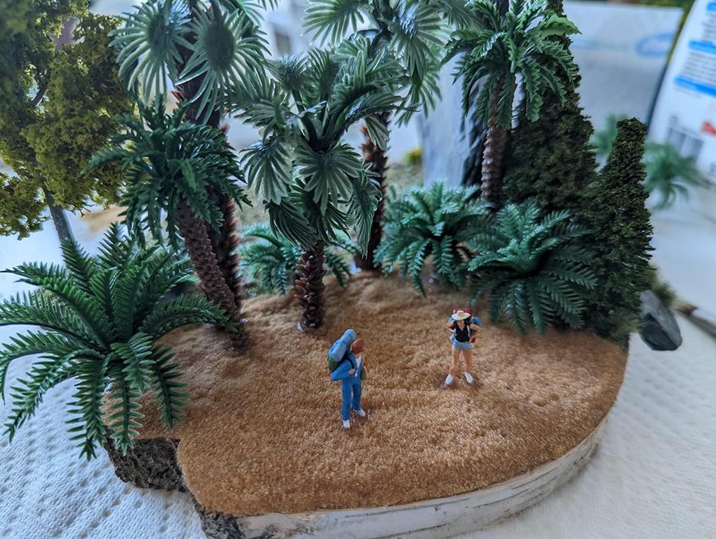 Miniature Palm Trees 36 Trees for HO Gauge Architectural and Miniature - (3-16 cm) Dioramas, Landscapes, Railways, Models, Gardens.