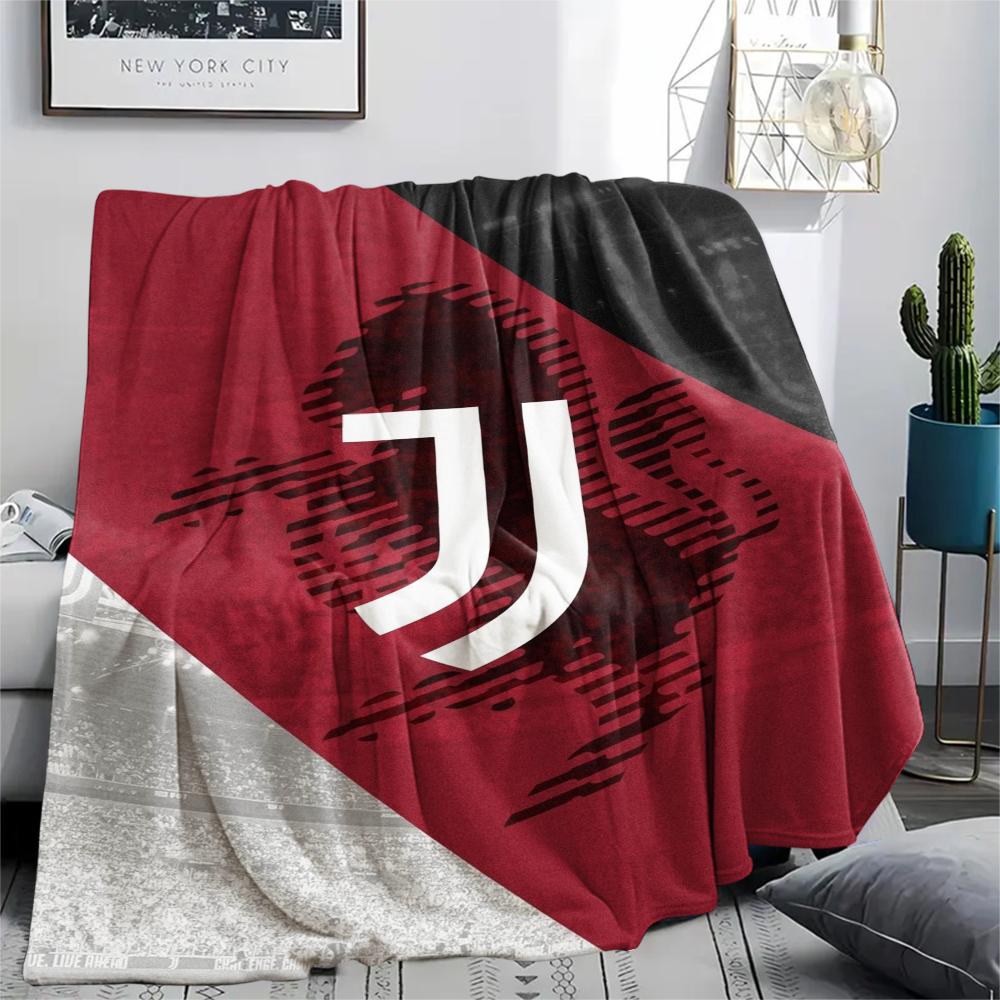 1PC Juventus FC Print Flannel Blanket, High quality Comfortable for All Seasons, Home Decor, Warmth and Comfort, Perfect for Christmas Gifts