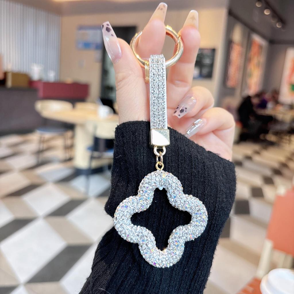 Full Diamond Flower Clover Keychain with Rope - Korean Style