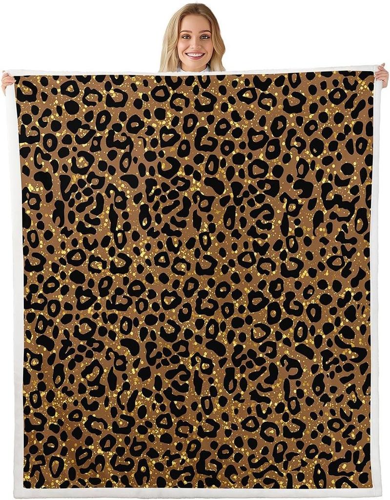 Pink Leopard Print Blanket Animal Pattern Soft Throw Bold Fashion Design Bedroom Decor Wild Style Cozy Home Textile