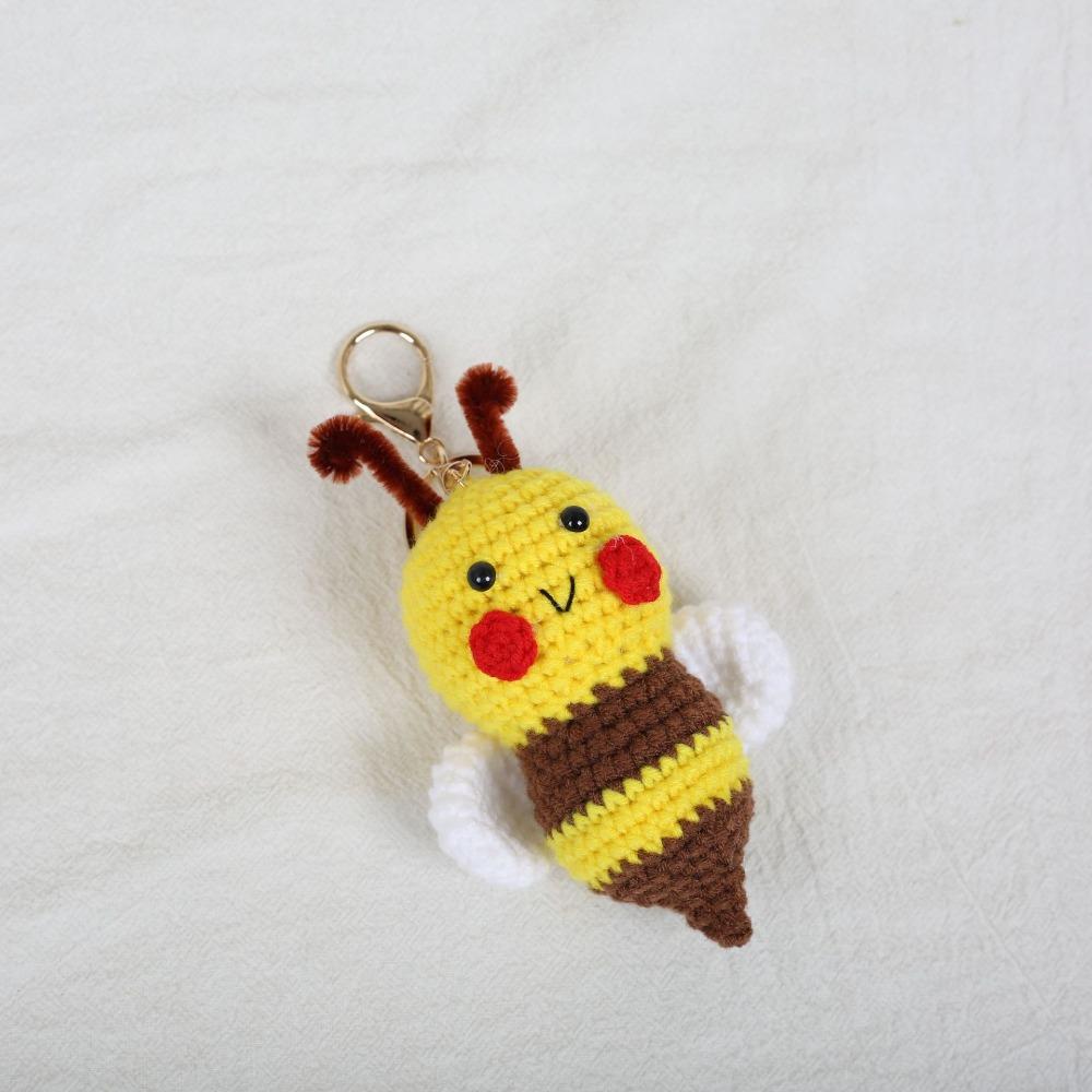Cute Wool Bees Pendants Handmade Knitting Insect Jewelry Gift Crochet Keychains Animal Doll