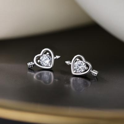 Серьги-гвоздики «Одна стрела сквозь сердце» для женщин Ins Light Luxury Niche Design Sense of Love Earrings