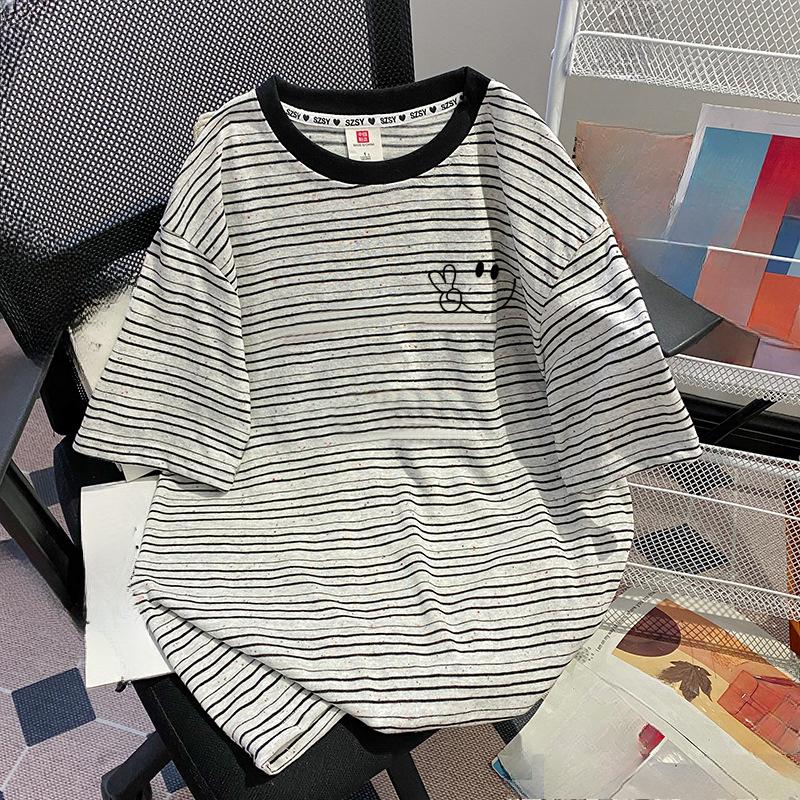 Extra-large Lazy Striped Short-sleeved T-shirt