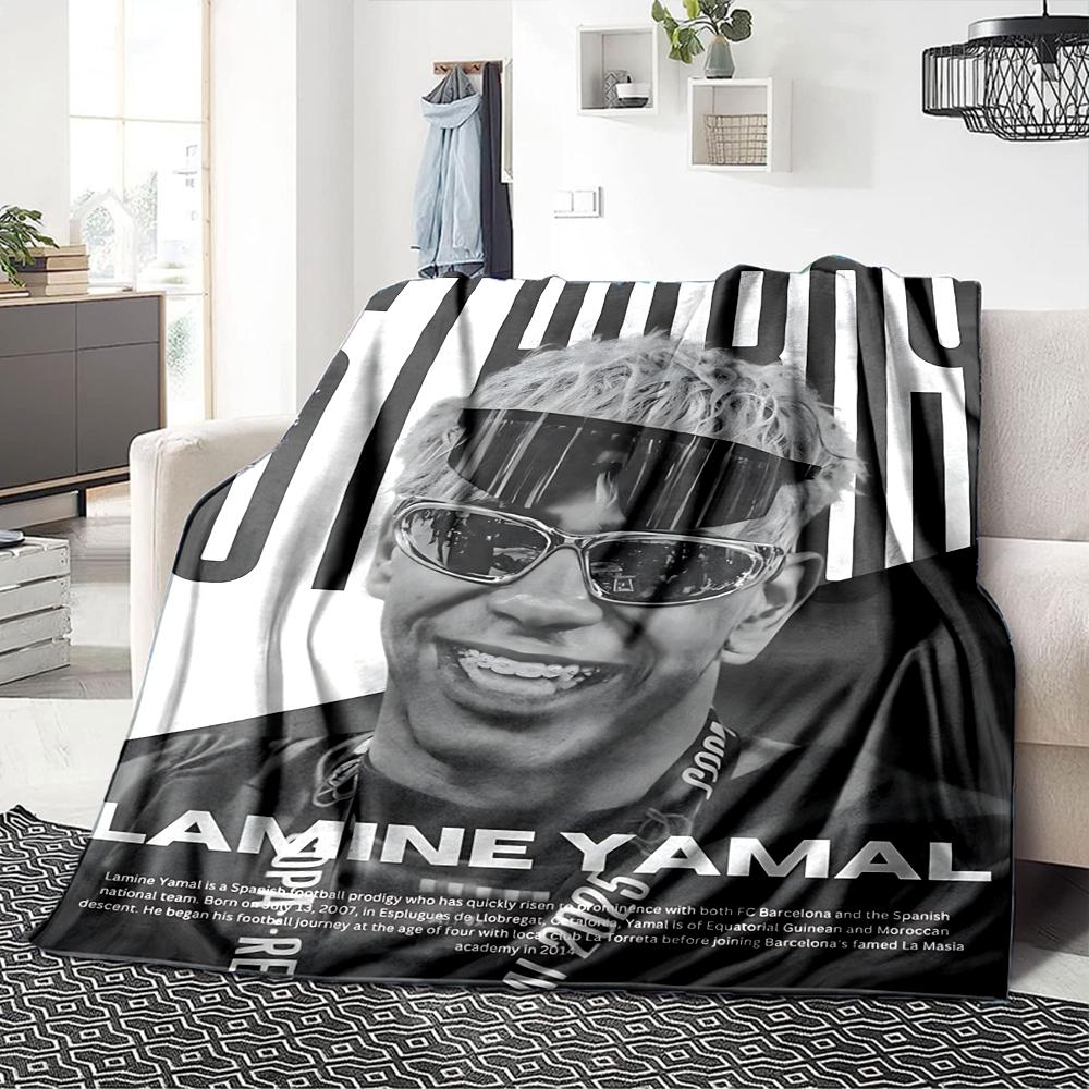 Barcelona Football Fan printed flannel breathable and warm blanket, a stylish home gift, suitable for home, office and bedspread use. 0710a21