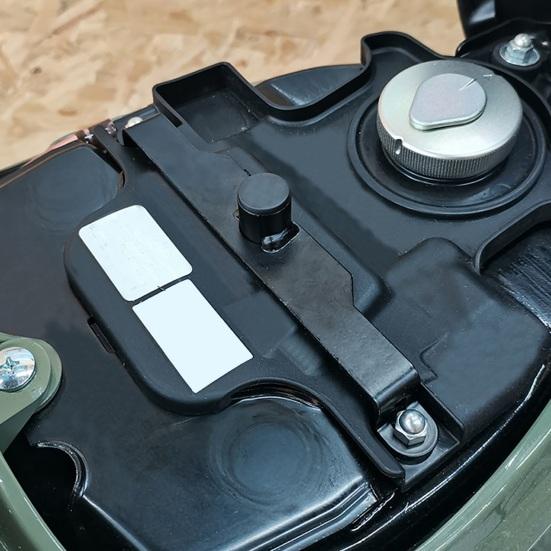 Seat Stopper Bracket for Honda Super Cub Motorcycle Seat Positioner Fixing Holder Heavy-Duty Metal Seat Stabilizer for CC110 Modification Accessories