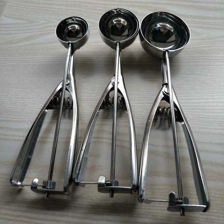 Stainless Steel Ice Cream and Fruit Baller Spoon Set