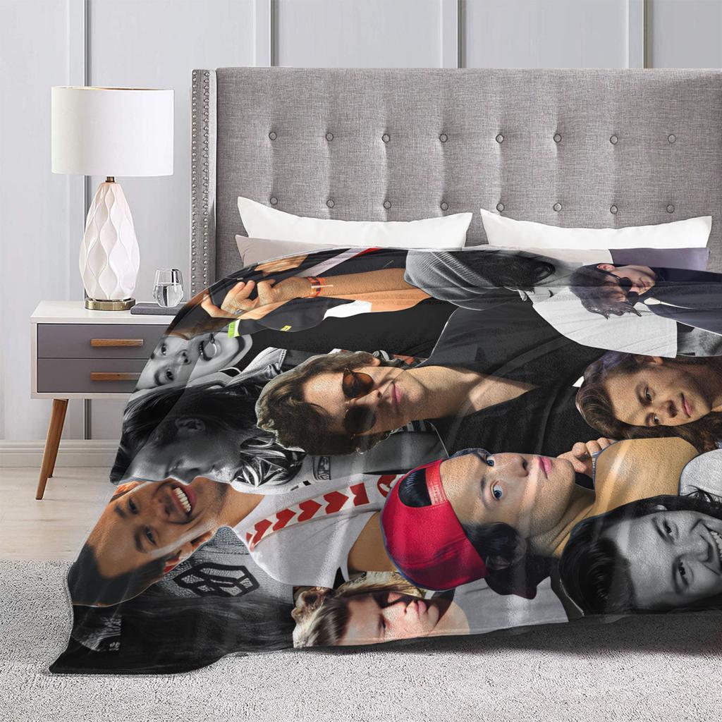 H-Harry Styles Blankets Quality Warm Soft Throw Blanket Winter Girls Boys Home Decor Print Bedspread