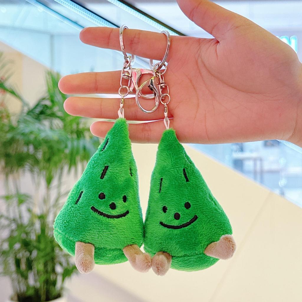Mini Pine Tree Bag Ornament: Cute Plush Christmas Decoration Keychain