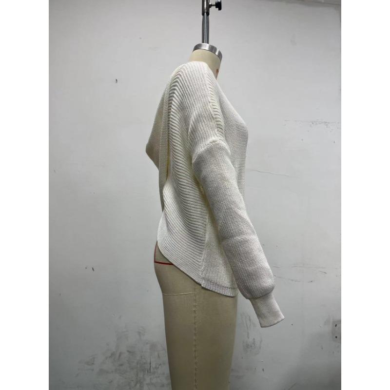 Осенне-зимний женский трикотаж. Свитер с длинными рукавами.