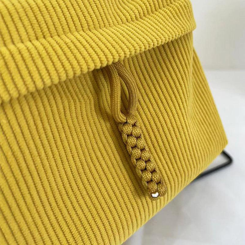 Женский вельветовый рюкзак Зима 2024 - Японский повседневный, Универсальный, Стиль мягкой девушки для путешествий и шопинга