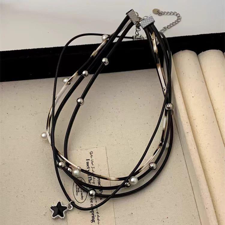 Love Heart Rivet Punk Choker Necklace - Y2K Subculture Clavicle Chain