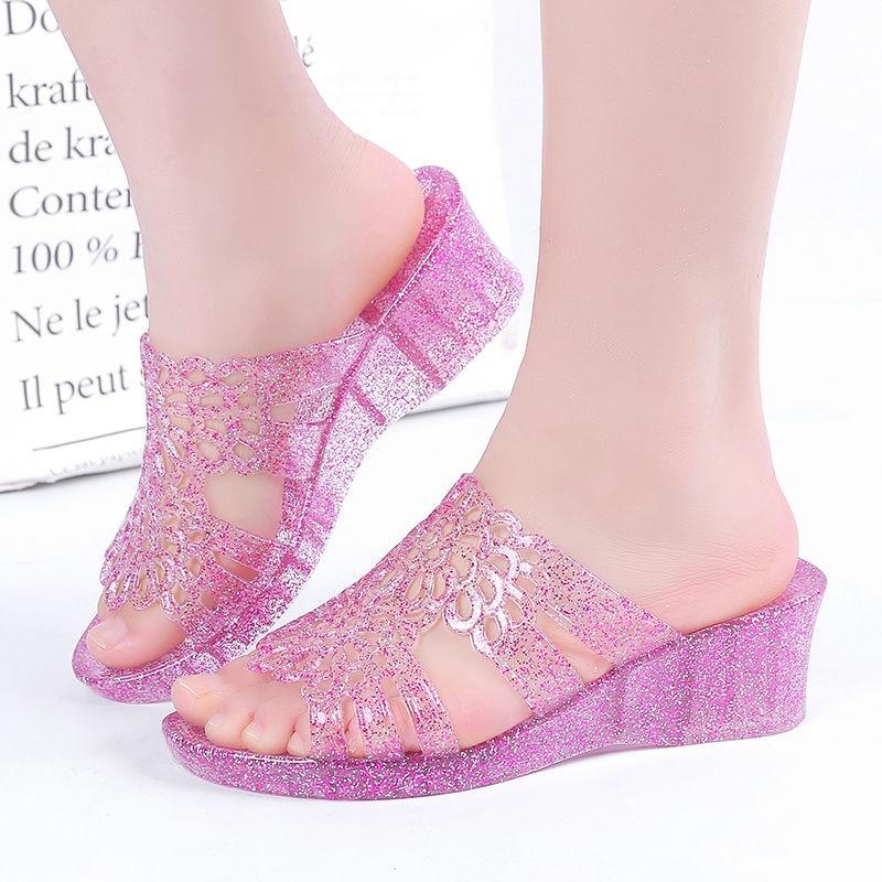 New Summer Sandals Female Crystal Jelly Shoes Beach Shoes Slip Plastic Transparent Shoes Women Sandals Pvc Jelly Sandals