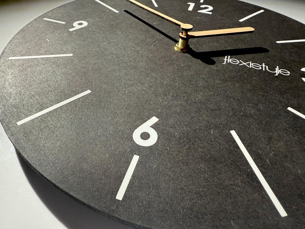 Scandic wall clock 30cm black silent for the living room