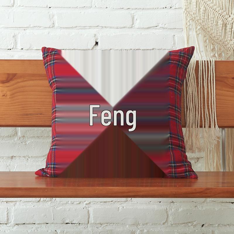 Рождественская наволочка в клетку с вышитыми буквами