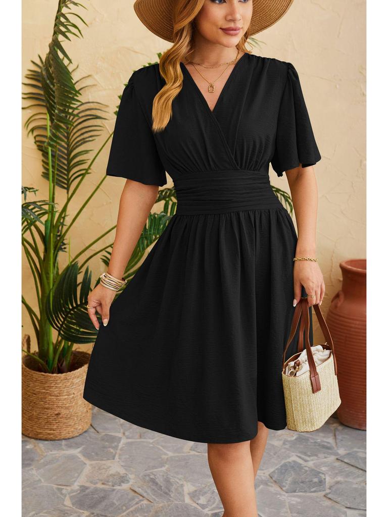 Женское платье с V-образным вырезом, приталенное, с рукавами-клеш, весна/лето 2024