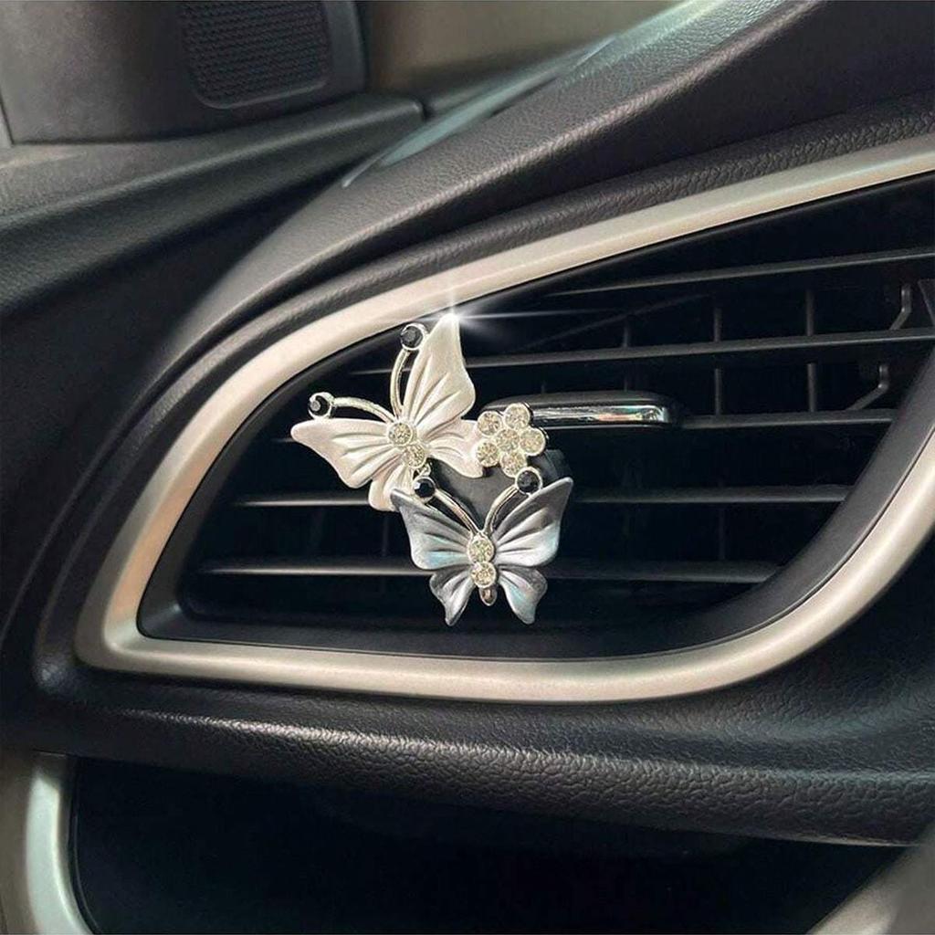 Украшение на воздуховыпускное отверстие автомобиля в виде бабочки