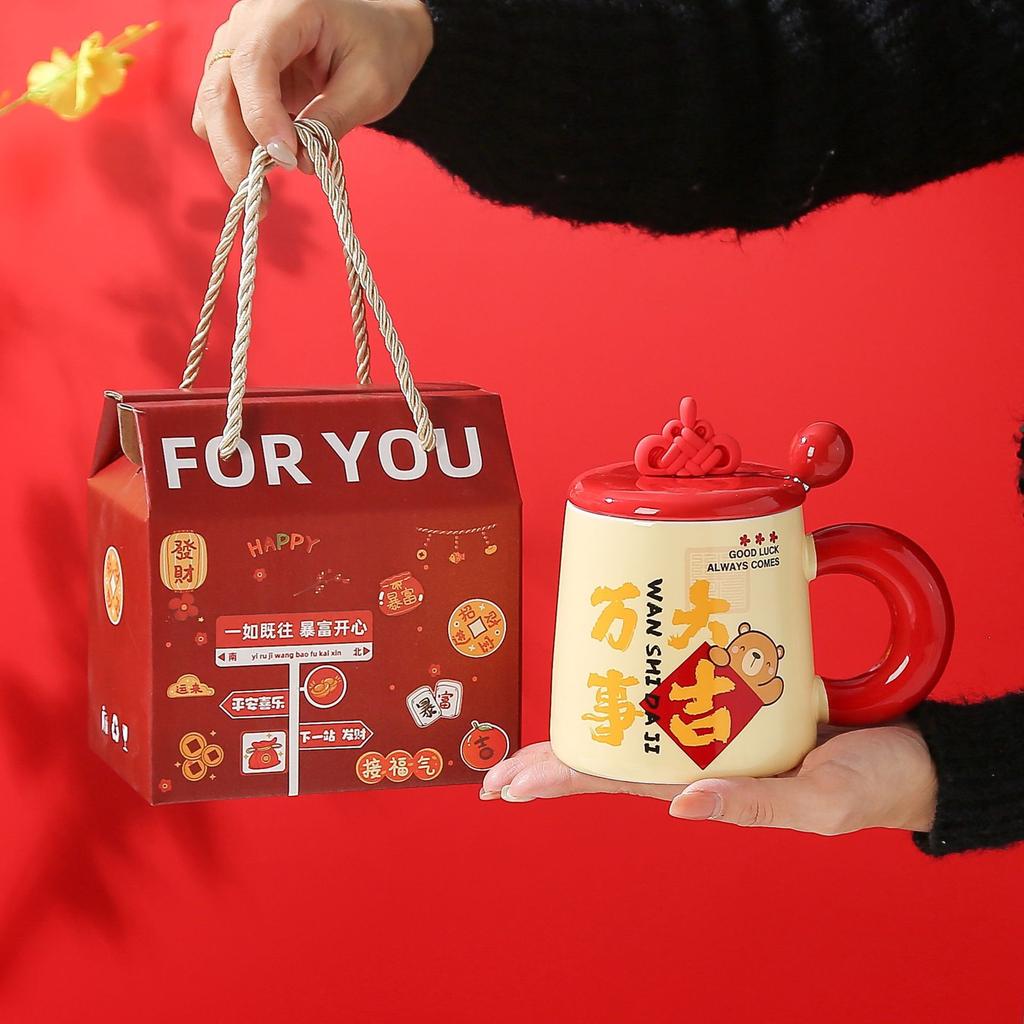 Дарите подругам подарки, кружки с крышками, подарочные коробки, керамические чашки, бытовые стаканы для воды, милые офисные чашки для женщин.