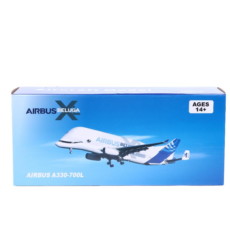 1 Набор 30 см 1:Металлическая модель самолета A330 Beluga Airways в масштабе 1:80, литая из смолы, с открывающимся грузовым отсеком, с подставкой для демонстрации