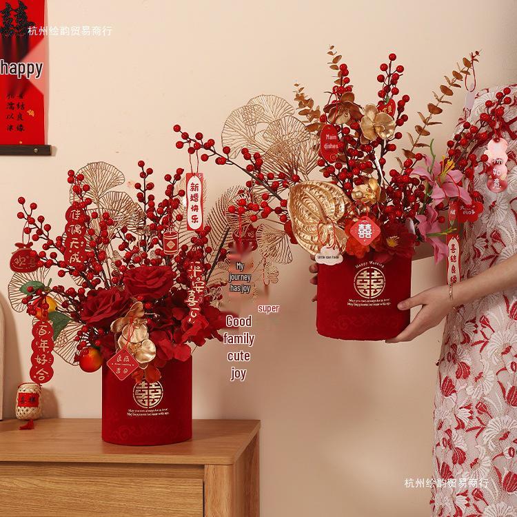 Engagement & Wedding Ornaments: Room Decor Bouquet & Double Happiness Bucket Set for Newlyweds - Ideal for Master Bedroom & Living Room.