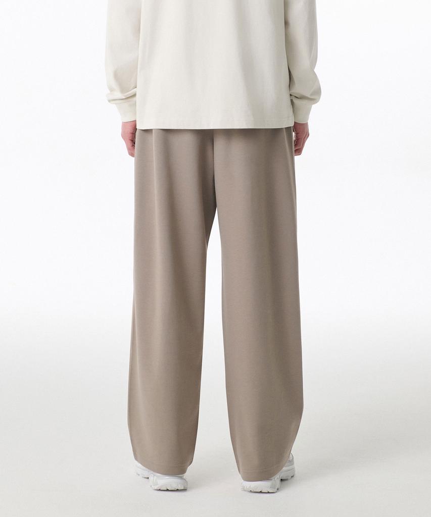MUSINSA STANDARD [Cooltandard] Two-Tuck Wide Lounge Sweatpants [Grayish Beige]