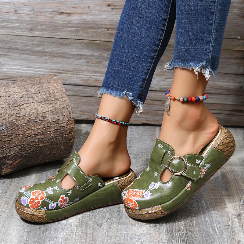 2024 New Summer Women's Slippers Fashion Graffiti Flower Sandals Thick Sole Casual Shoes Buckle Flat Sandals Women Slippers