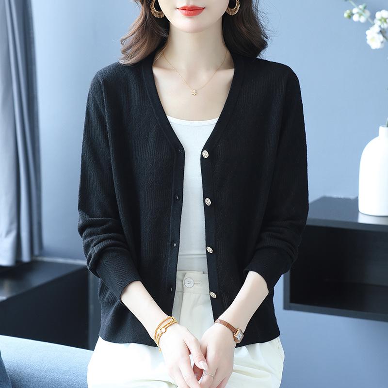 Petite V-Neck Pure Wool Knit Cardigan for Women - Spring & Autumn Fashion Outerwear Sweater